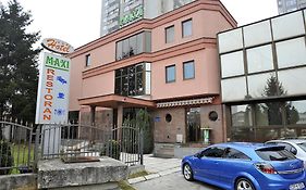 Hotel Maxi